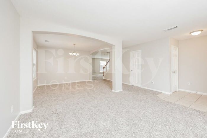 Building Photo - 8319 Loetsch Ridge Way
