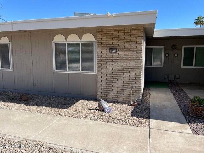 Building Photo - 16810 N Boswell Blvd