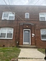 Building Photo - 231 Oakwood St SE