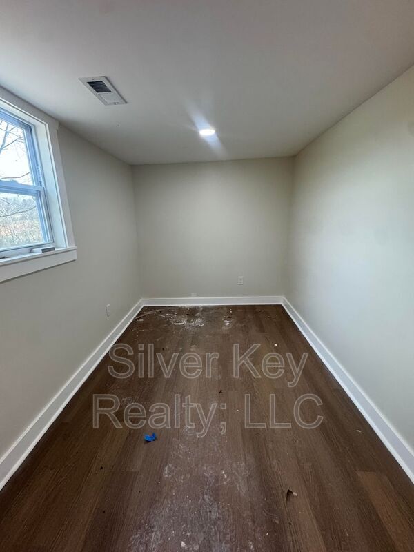 Building Photo - 3671 Sweetwater Vonore Rd