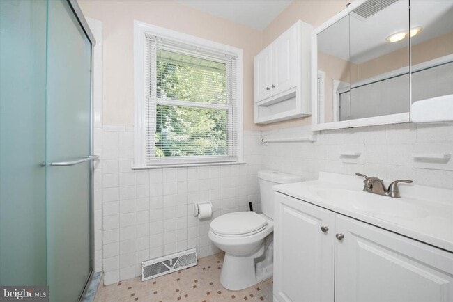 Building Photo - 4 Malvern Ct