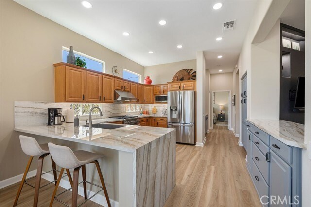 Building Photo - 35241 Rosemont Dr