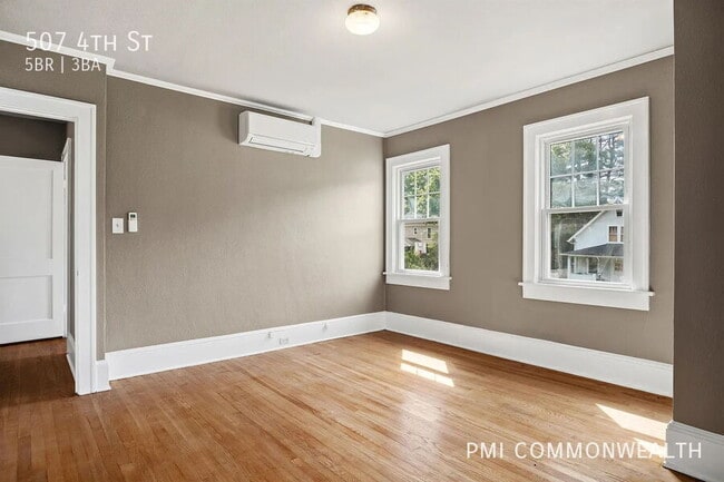 Building Photo - 507 4th St