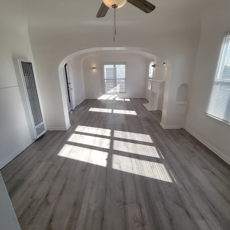 Building Photo - 1509 12th Ave