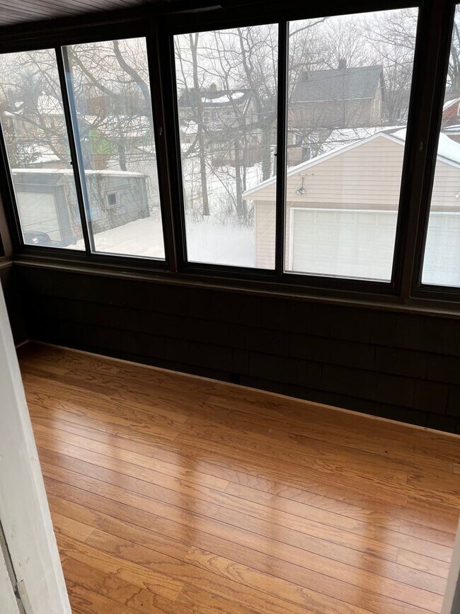 Building Photo - Beautiful Cleveland Heights Colonial