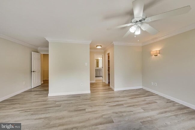 Building Photo - 12004 Montrose Village Terrace