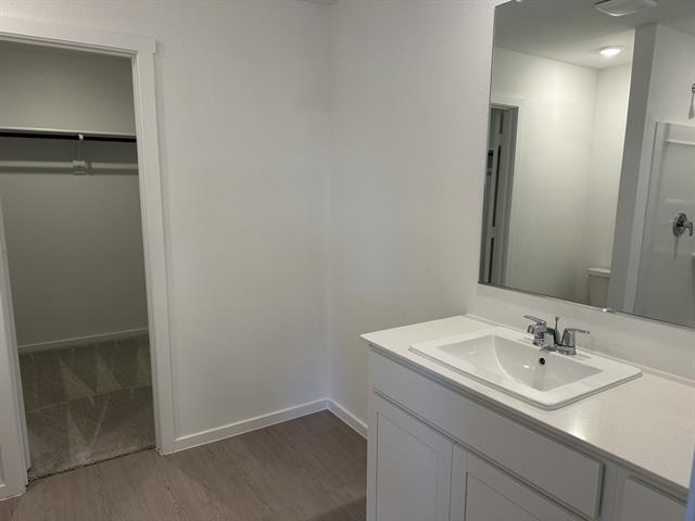 Building Photo - 1853 Ventasso Blvd