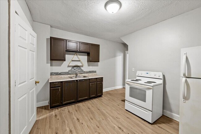 Building Photo - 1119-1119 N Dearborn St