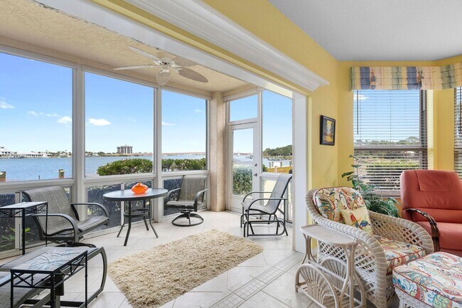 Building Photo - Beautiful Fully Furnished 3/2 Bouchelle Is...