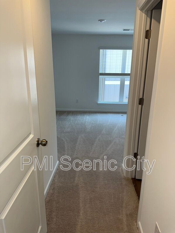 Building Photo - 244 Asbury Oak Ln
