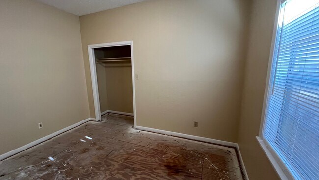 Building Photo - 1523 Avenue O