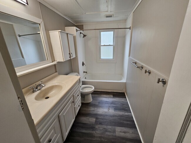 Building Photo - 4213 Spokane Ave