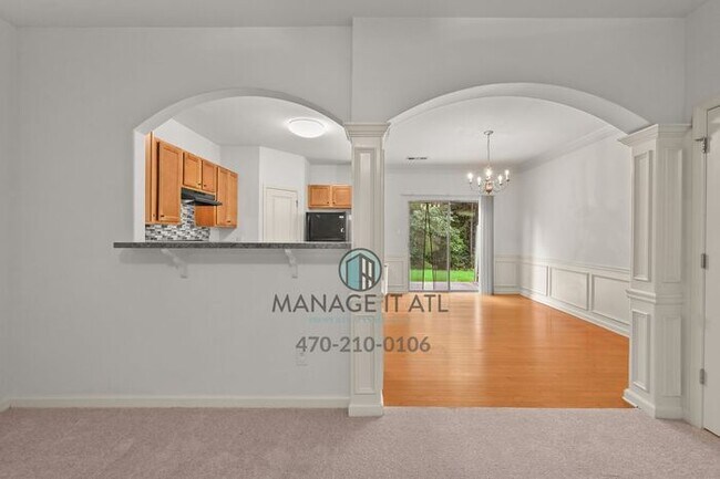 Building Photo - 3 Bedroom Townhome in Alpharetta