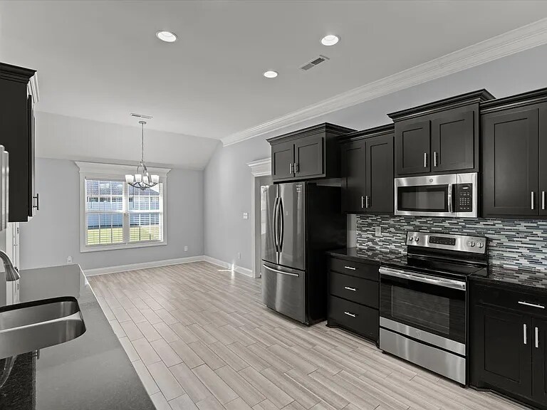 Building Photo - 27998 Cross Gate Dr