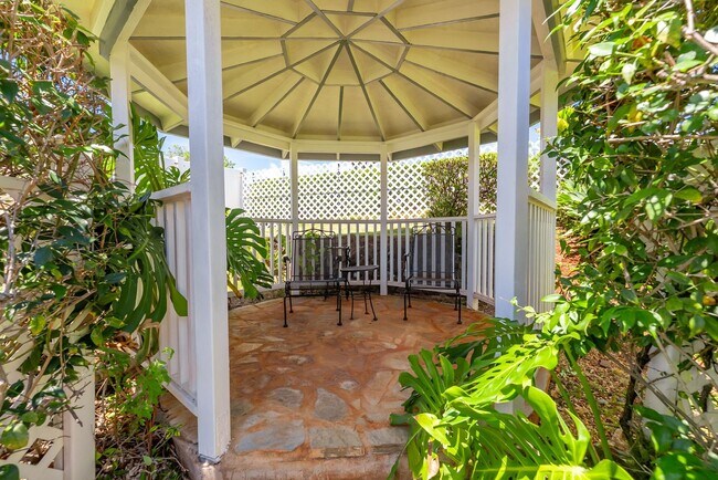 Building Photo - Single Family Home with views of Pearl Har...