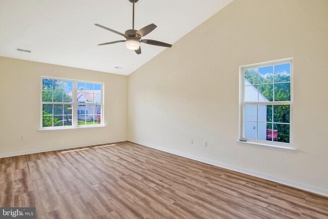 Building Photo - 9112 Granite Ct
