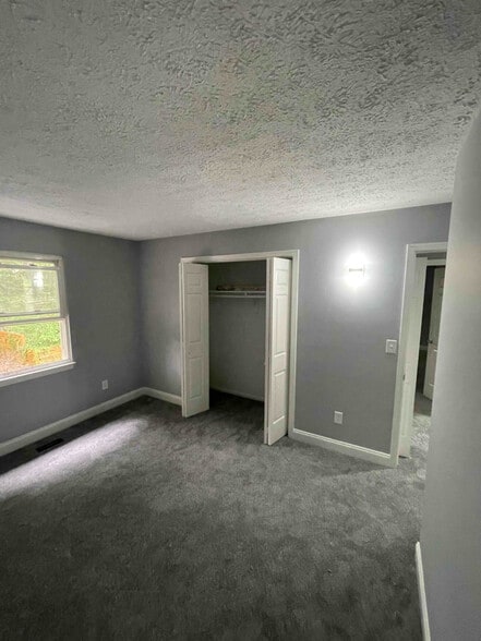 Building Photo - 1907 Mt Hope Ct