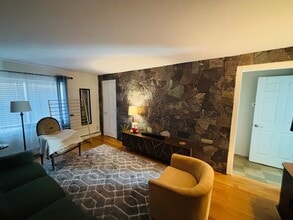 Building Photo - 48 2nd St