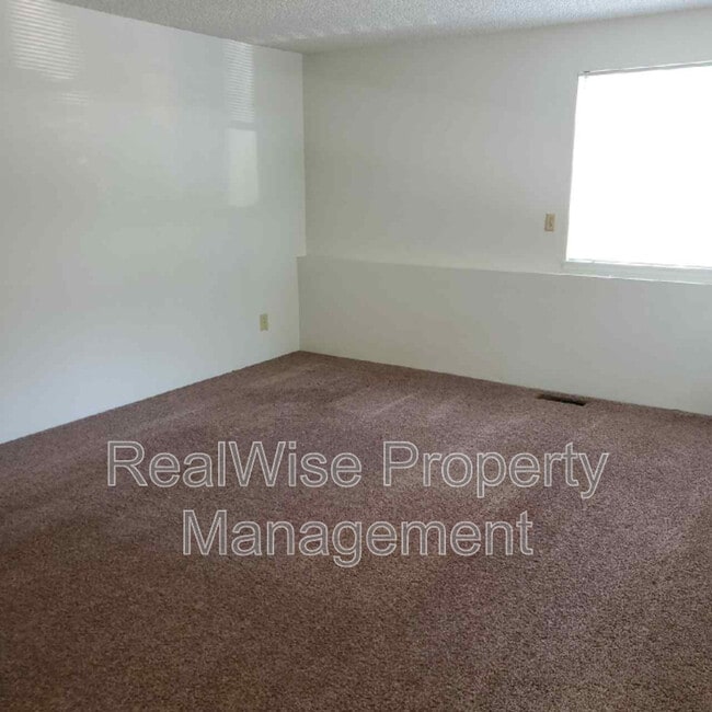 Building Photo - 306 Catalina Dr