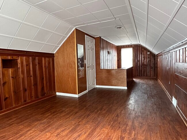 Building Photo - 26621 Belleair St