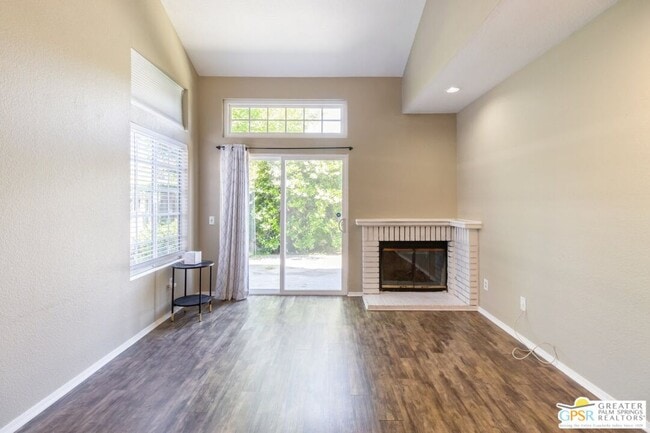 Building Photo - 13583 Almond St
