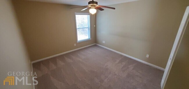 Building Photo - 49 Tahoe Dr
