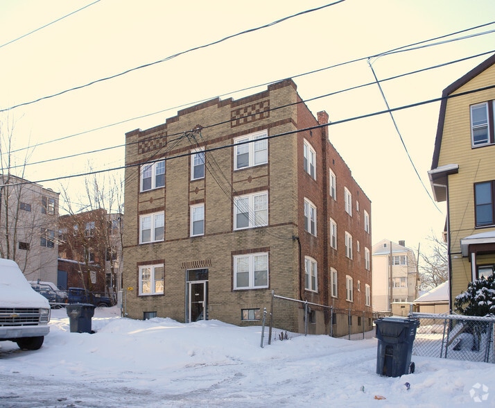 Building Photo - 11-13 Arnold St