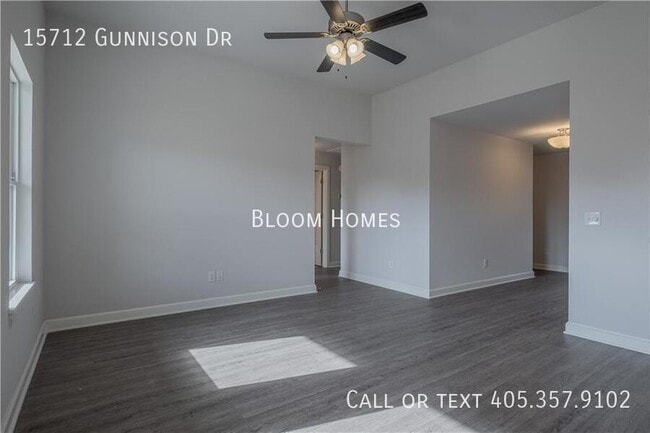 Building Photo - 15712 Gunnison Dr