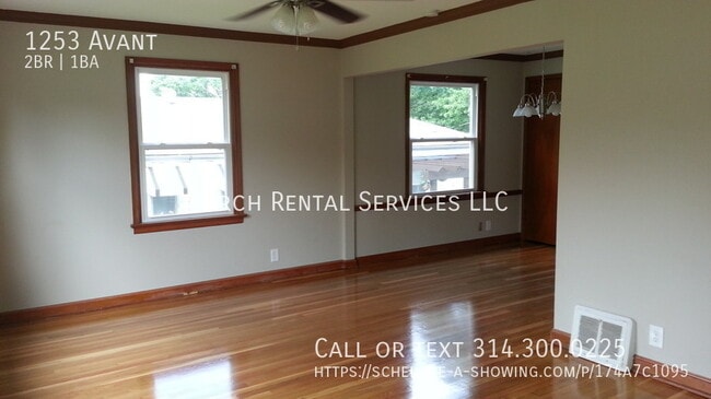 Building Photo - 1253 Avant-
