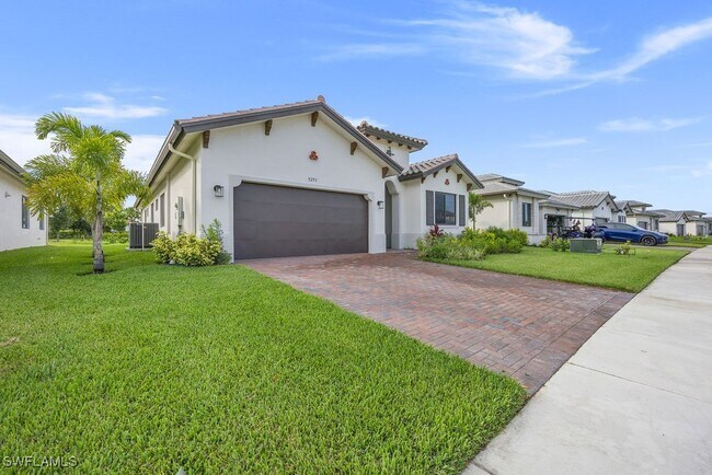 Building Photo - 5293 Marano Dr