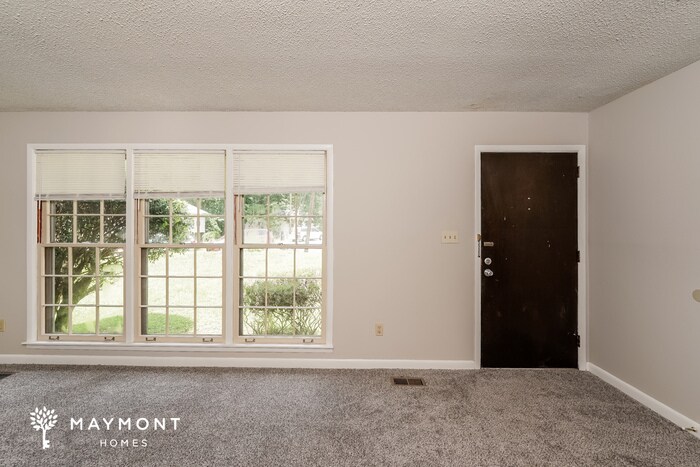 Building Photo - 2501 Wright Cir