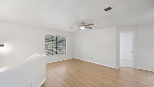 Building Photo - 1073 Stone Hollow