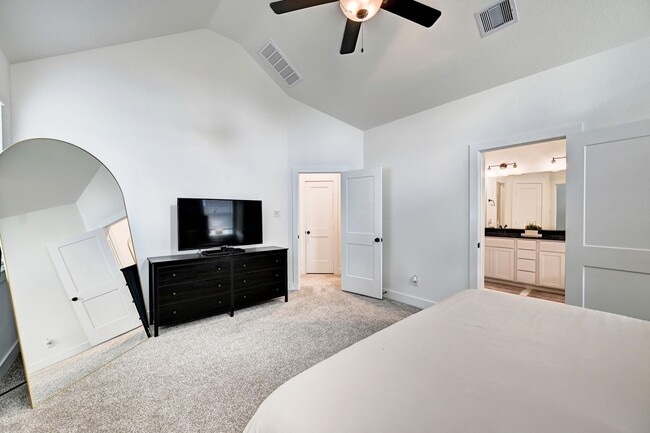 Building Photo - 1523 Cathedral Bend Drive