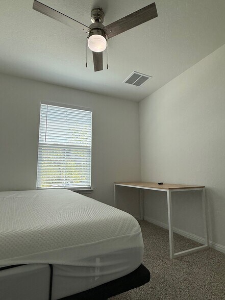 Building Photo - 2916 Owl Head Dr