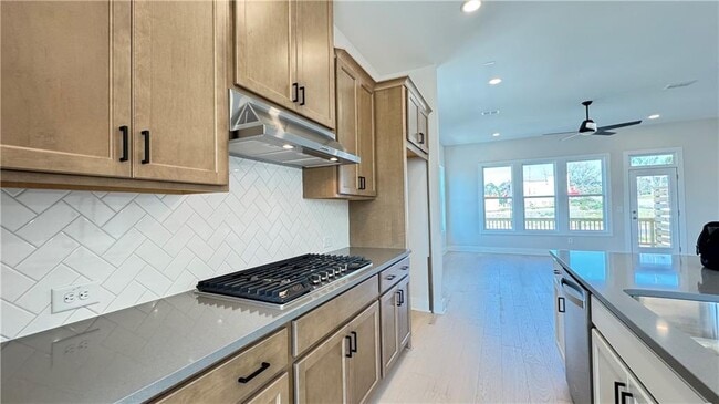 Building Photo - 2678 Evers Dr NE