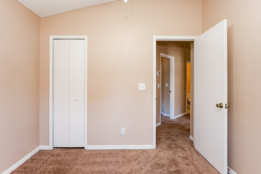 Building Photo - 1153 Sheeler Hills Dr