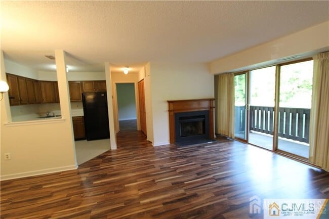 Building Photo - 1103 Aspen Dr