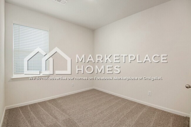 Building Photo - 10925 Gray Mare Dr