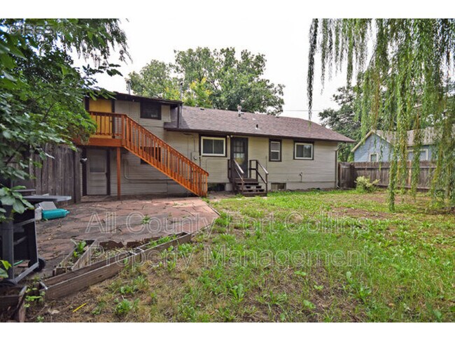 Primary Photo - 612 W Oak St