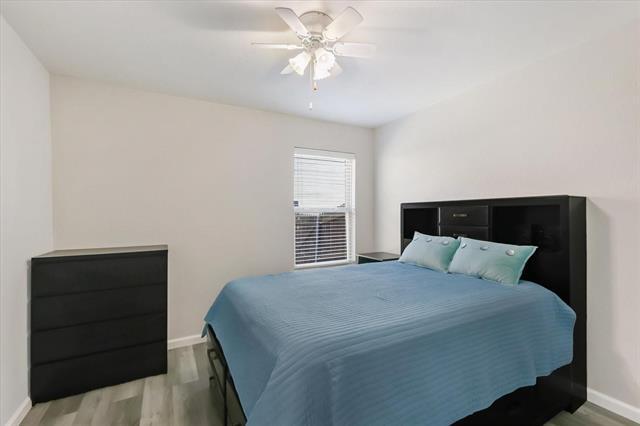 Building Photo - 10718 Edgewest Terrace