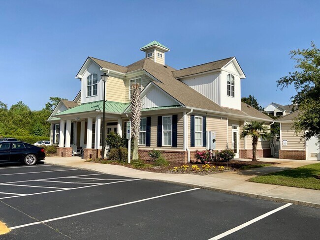 Building Photo - Furnished 3 bedroom 3 bath Condo - Flexible Term lease - Topsail Landing Community