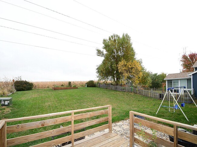 Building Photo - Inviting Home Minutes from Lake Cunningham...