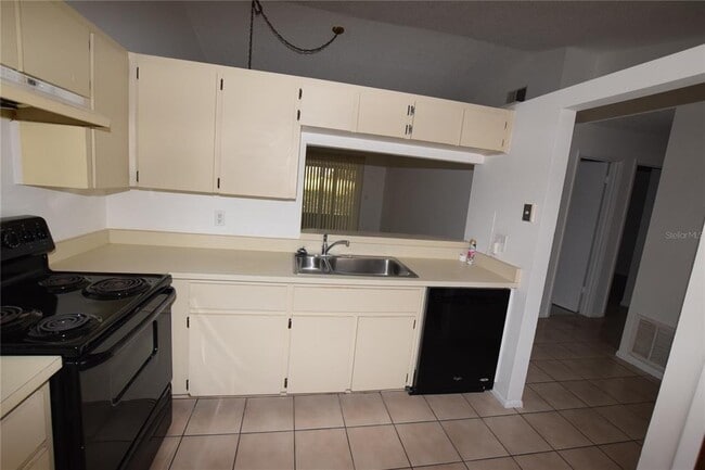 Building Photo - 3641 Westland Ct