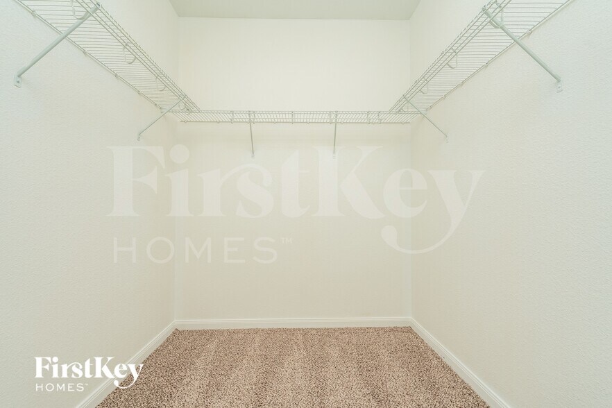 Building Photo - 3014 Flowering Springs Dr