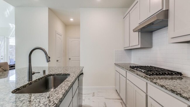 Building Photo - 337 Gleneagles Dr