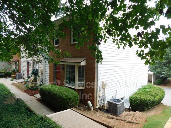 Building Photo - 192 High Creek Dr