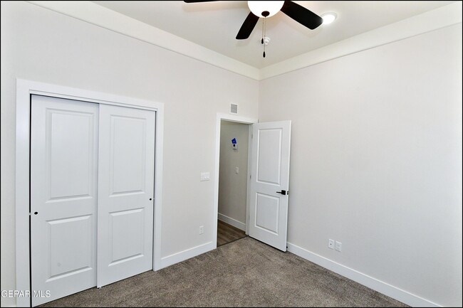 Building Photo - 13868 Paseo Perlas Dr