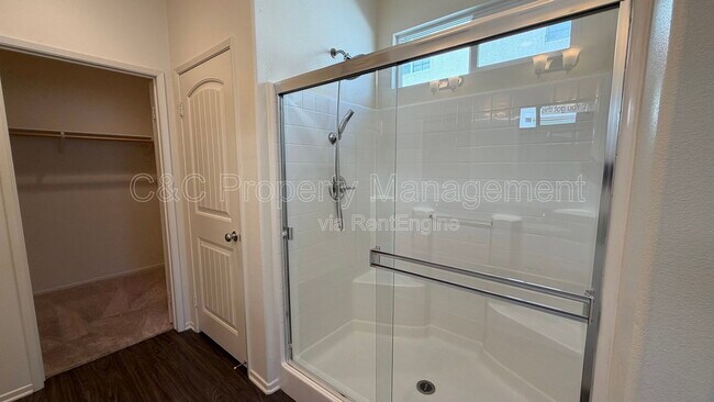 Building Photo - 2158 Albatross Way