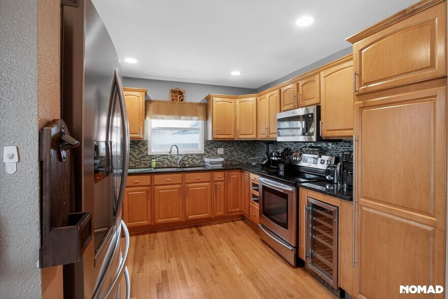 Building Photo - 2744 S Quince St