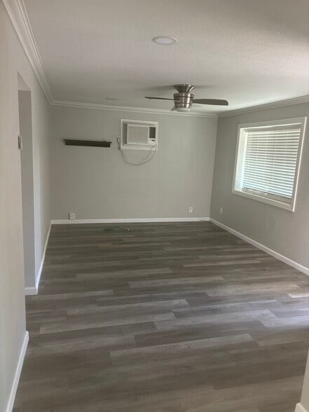 Building Photo - 2221 19th Ave